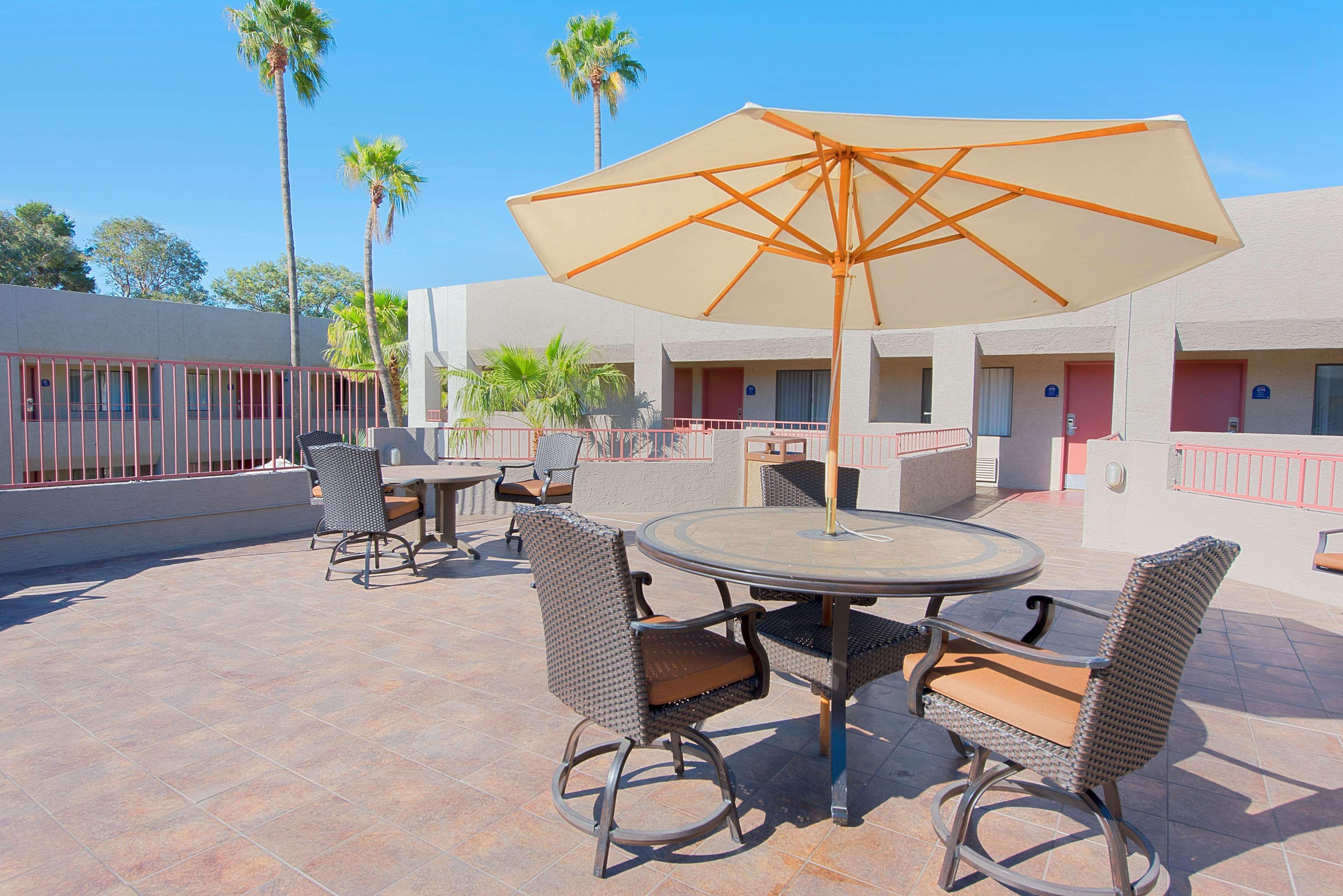 Best Western Innsuites Tucson Foothills Hotel & Suites Esterno foto